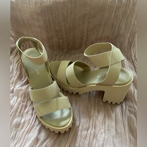 Madden Girl chunky heels